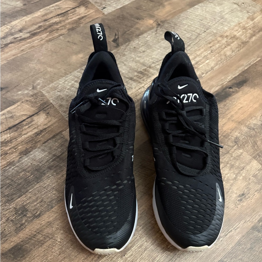 Women's Air Max 270 Sneaker